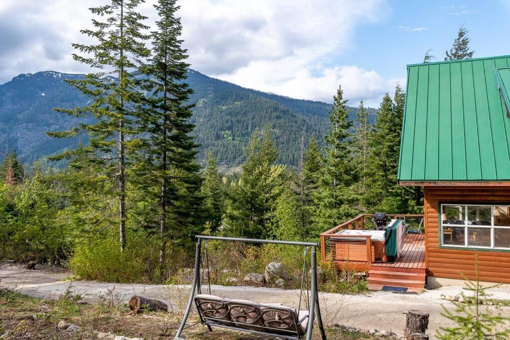 Hot Tub Cool Views: Roaring Creek Cabin Leavenworth Ngoại thất bức ảnh