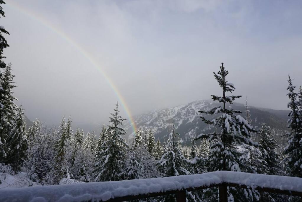 Hot Tub Cool Views: Roaring Creek Cabin Leavenworth Ngoại thất bức ảnh