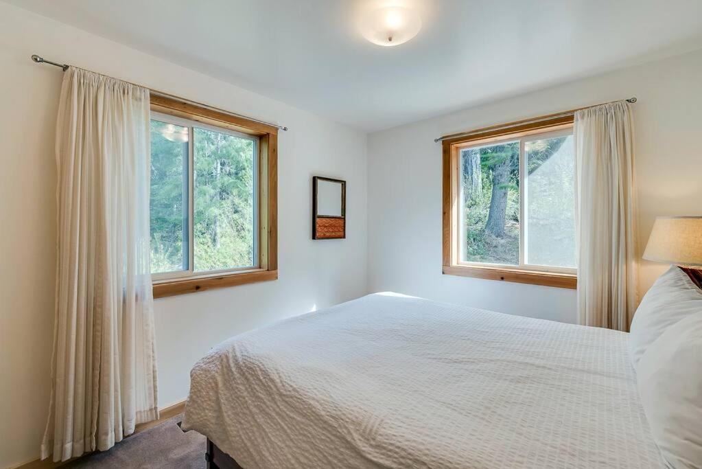 Hot Tub Cool Views: Roaring Creek Cabin Leavenworth Ngoại thất bức ảnh