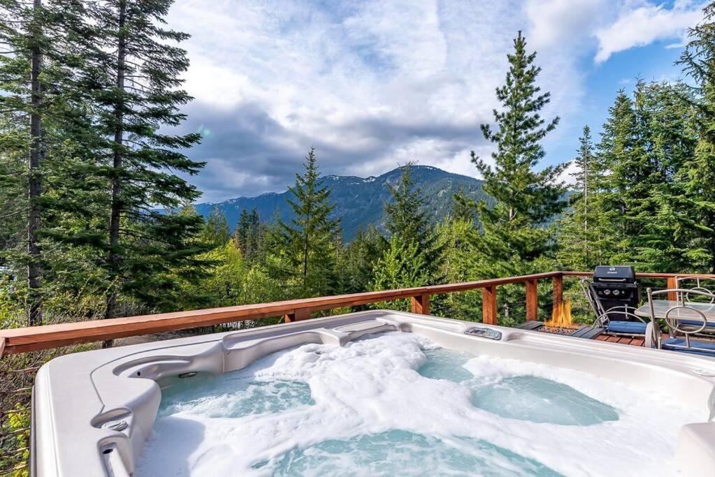 Hot Tub Cool Views: Roaring Creek Cabin Leavenworth Ngoại thất bức ảnh